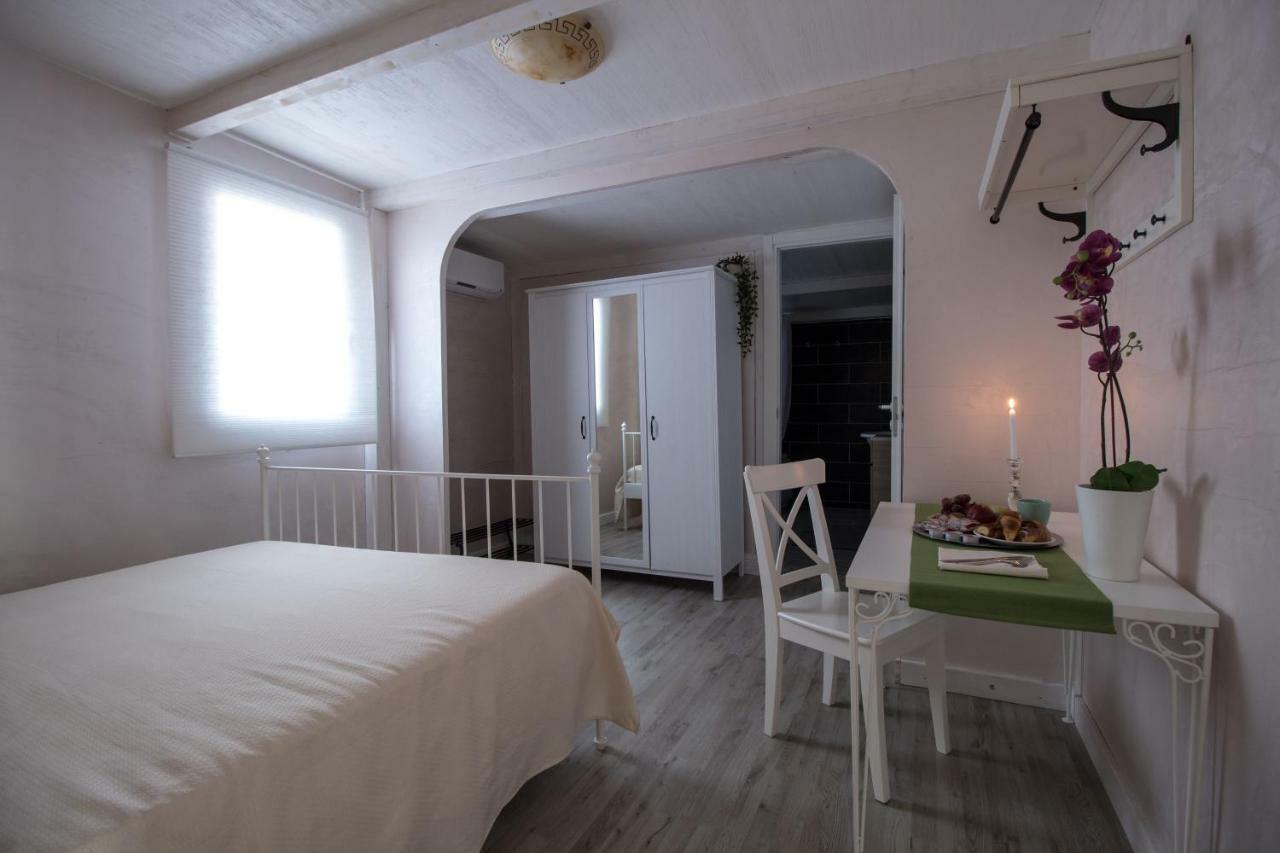 Cucaracha Apartment Catania